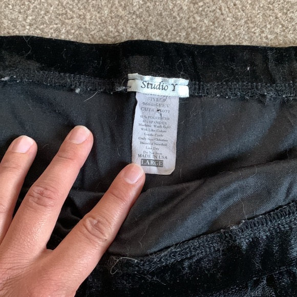 Studio Y Velvet/Lace Skirt - Picture 3 of 5